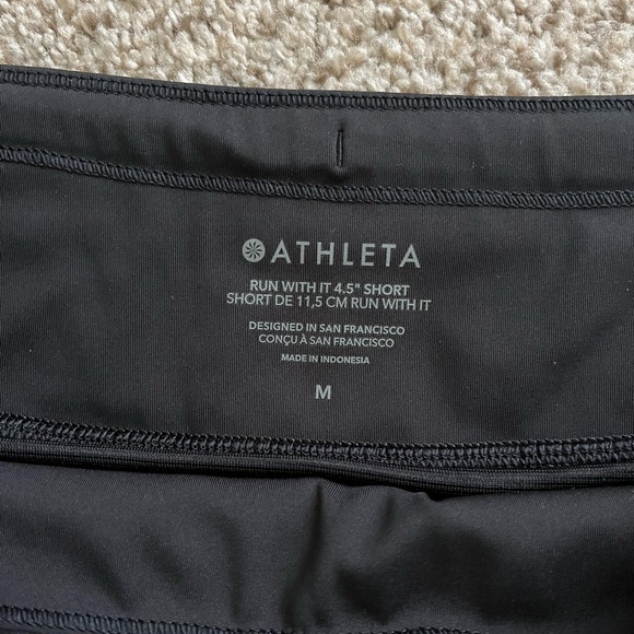 Athleta Run With It 4.5” shorts - Picture 6 of 6